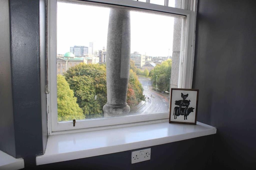 Executive Top Floor 1 Bedroom Apartment Aberdeen Exterior photo